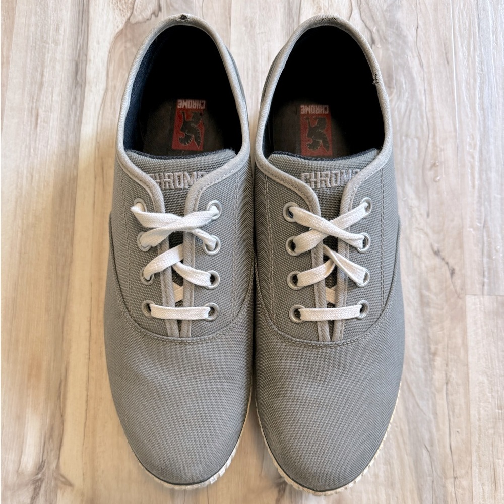 Chrome Clipless Bike Shoe